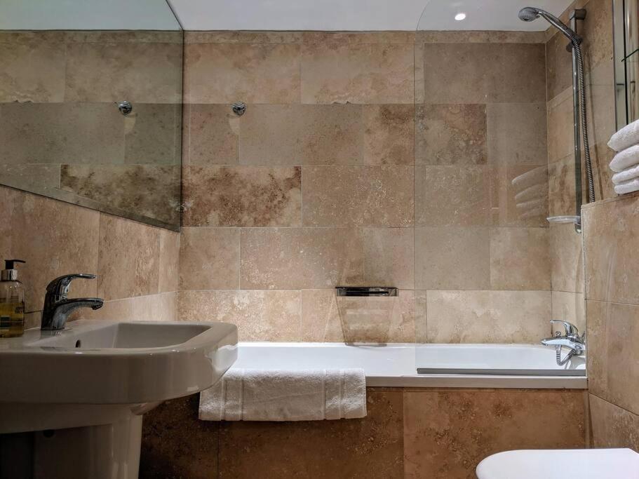 Boutique City Centre Flat By City Superhost Манчестер Екстер'єр фото