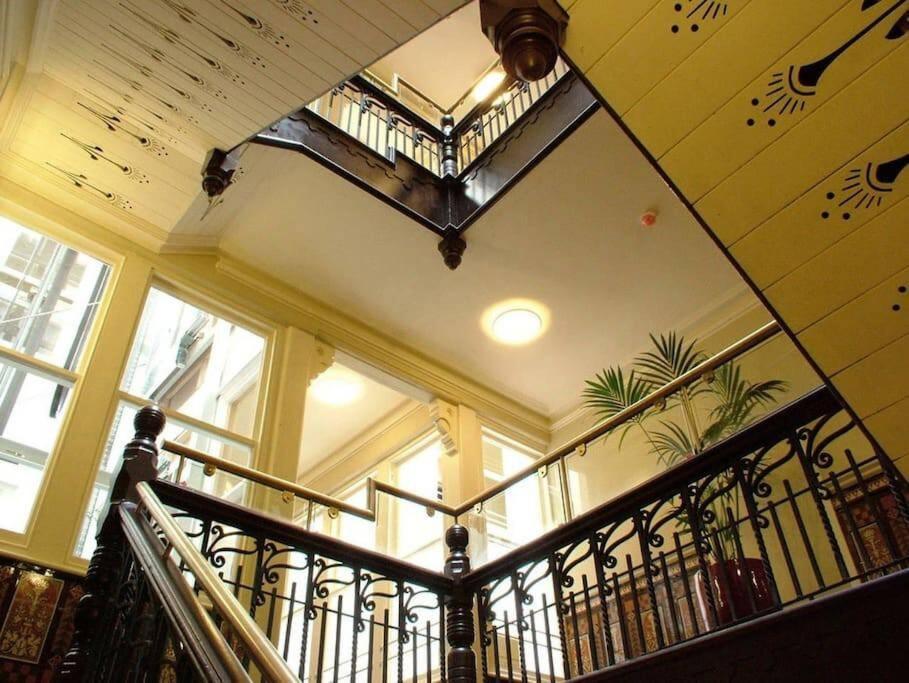 Boutique City Centre Flat By City Superhost Манчестер Екстер'єр фото